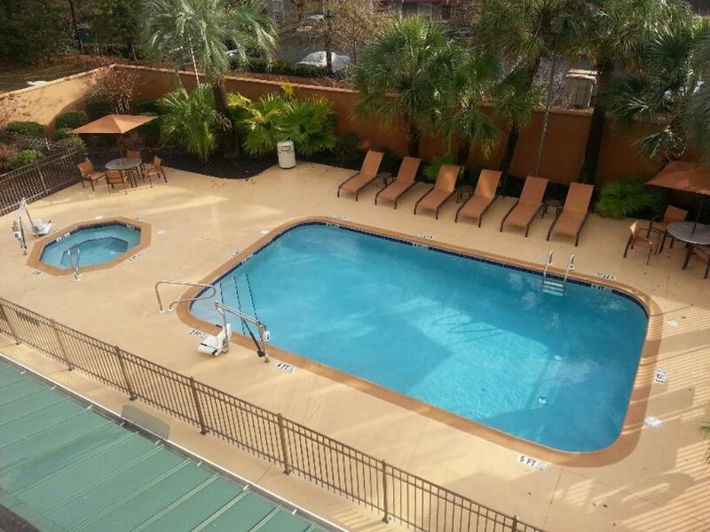 Courtyard By Marriott Valdosta Hotel Buitenkant foto