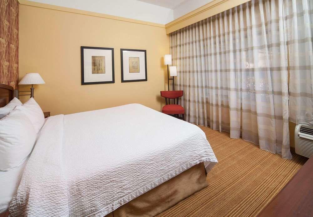 Courtyard By Marriott Valdosta Hotel Buitenkant foto