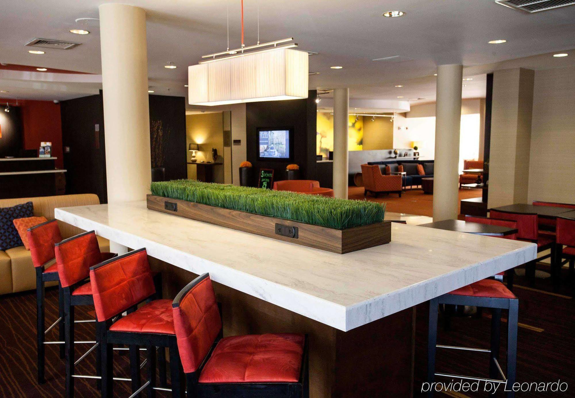 Courtyard By Marriott Valdosta Hotel Buitenkant foto